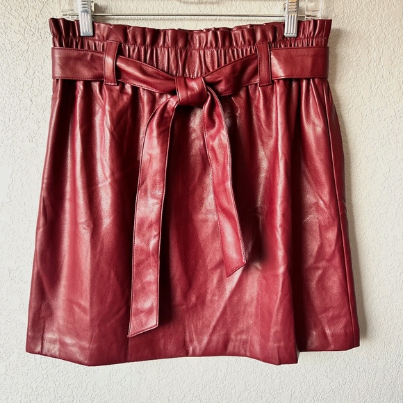 LOFT Dresses & Skirts - NWT - LOFT size M oxblood faux leather paper bag belted skirt